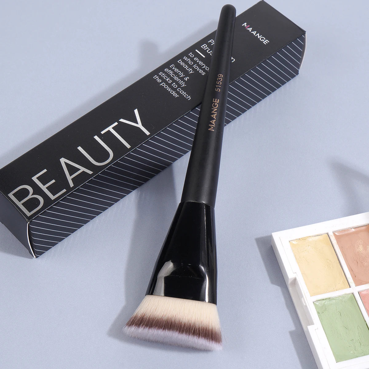 Pinceau Kabuki Plat MAANGE – Brosse Fond de Teint Liquide & Crème, Fibres Ultra-Douces, Application Parfaite