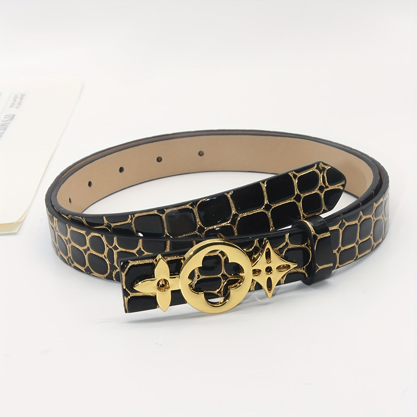 Ceinture tendance à boucle florale dorée – Accessoire chic et incontournable pour sublimer vos tenues