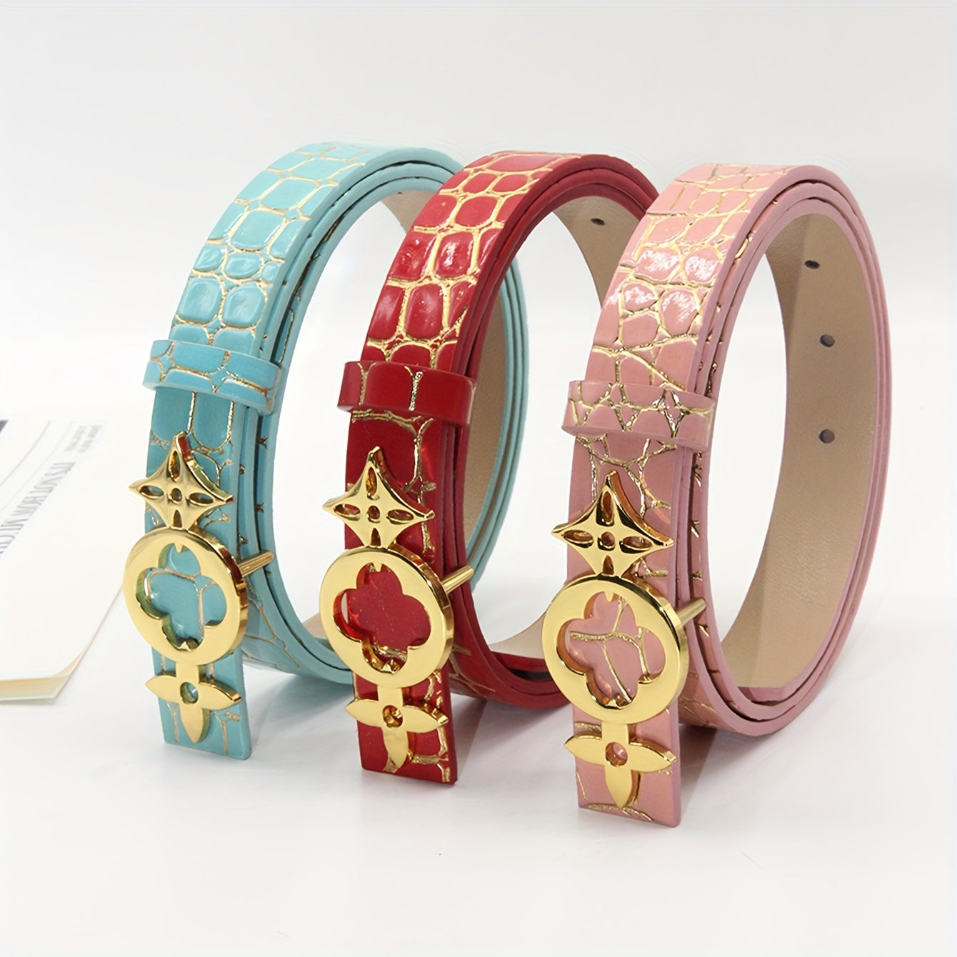Ceinture tendance à boucle florale dorée – Accessoire chic et incontournable pour sublimer vos tenues