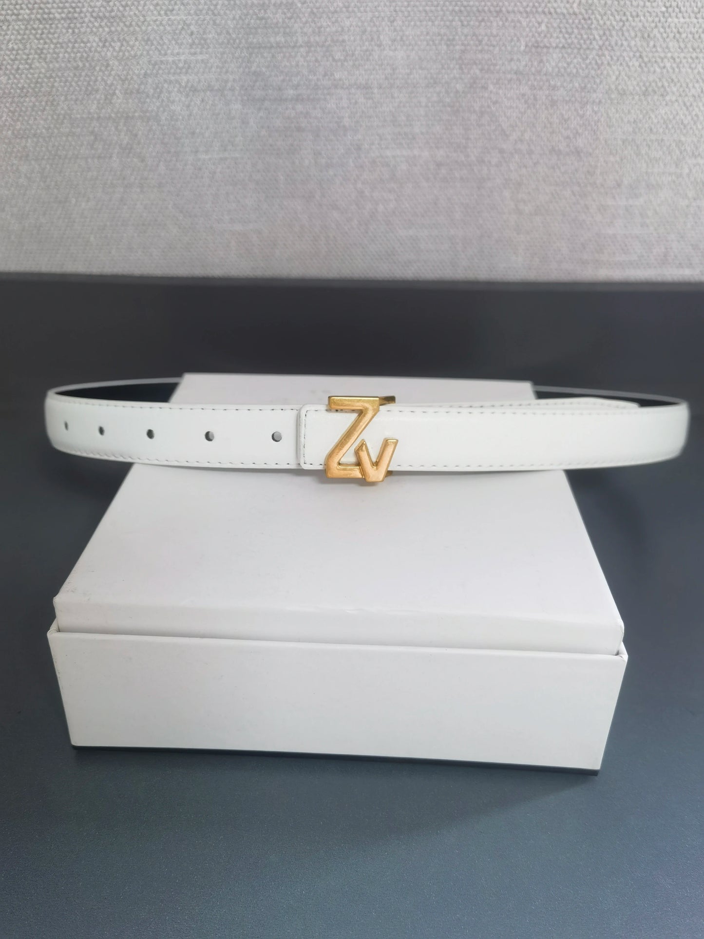 Ceinture Femme Cuir Véritable 2,5 cm – Design Élégant avec Boucle Dorée ZV, Accessoire Mode Chic