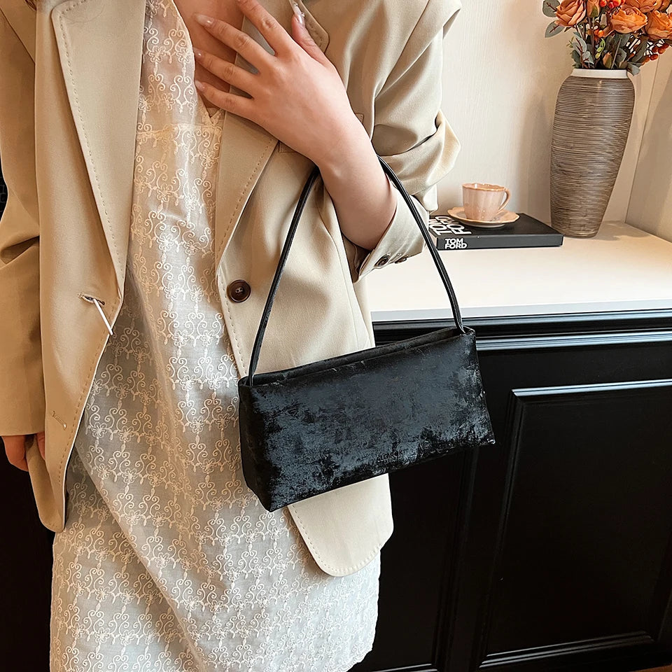 Petit Sac Bandoulière Femme – Design Carré Élégant – Cuir PU Tendance 2025