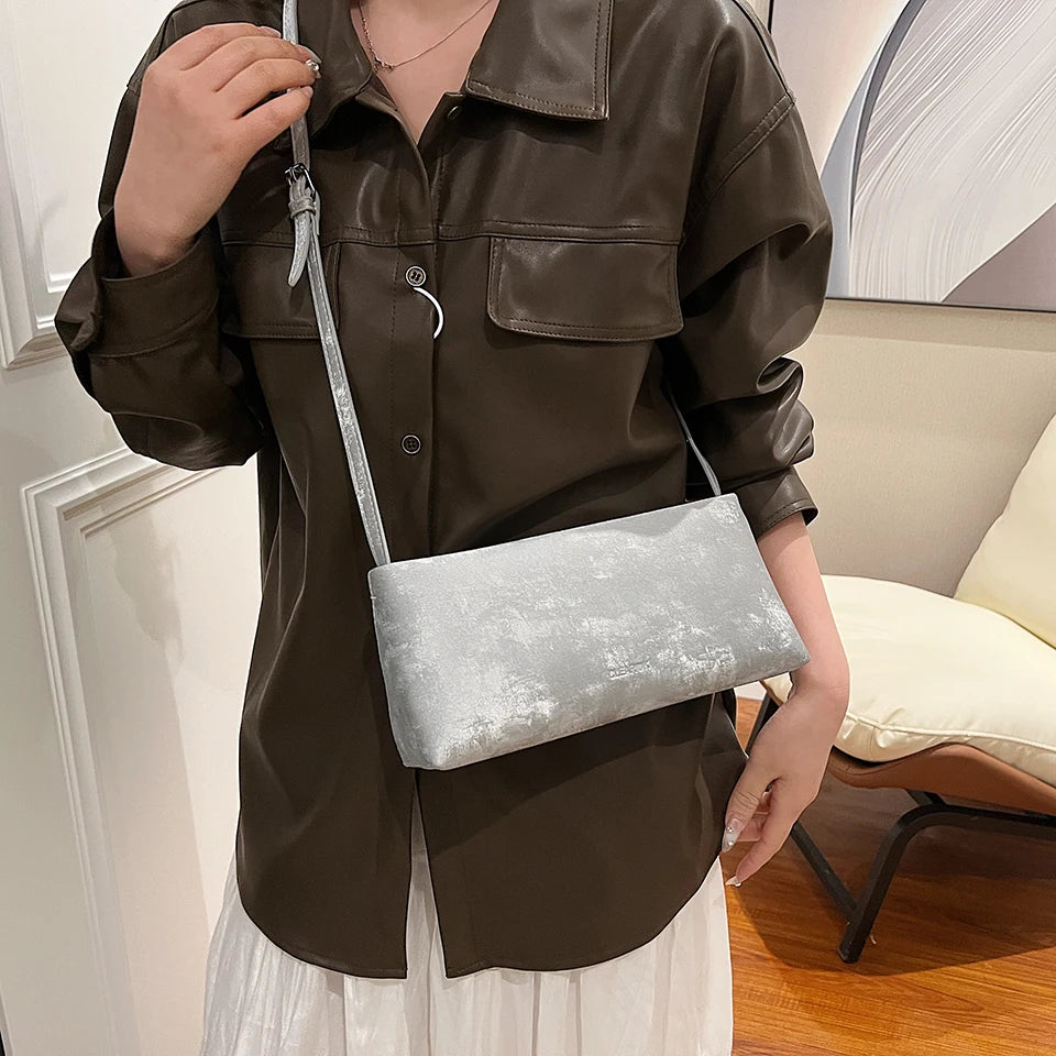 Petit Sac Bandoulière Femme – Design Carré Élégant – Cuir PU Tendance 2025
