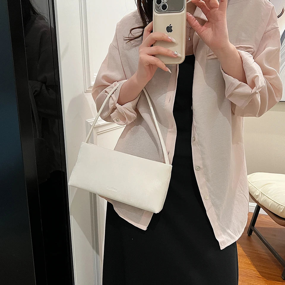 Petit Sac Bandoulière Femme – Design Carré Élégant – Cuir PU Tendance 2025