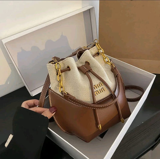 Sac seau à bandoulière pour femme – Style chic et moderne, nouvelle collection 2025