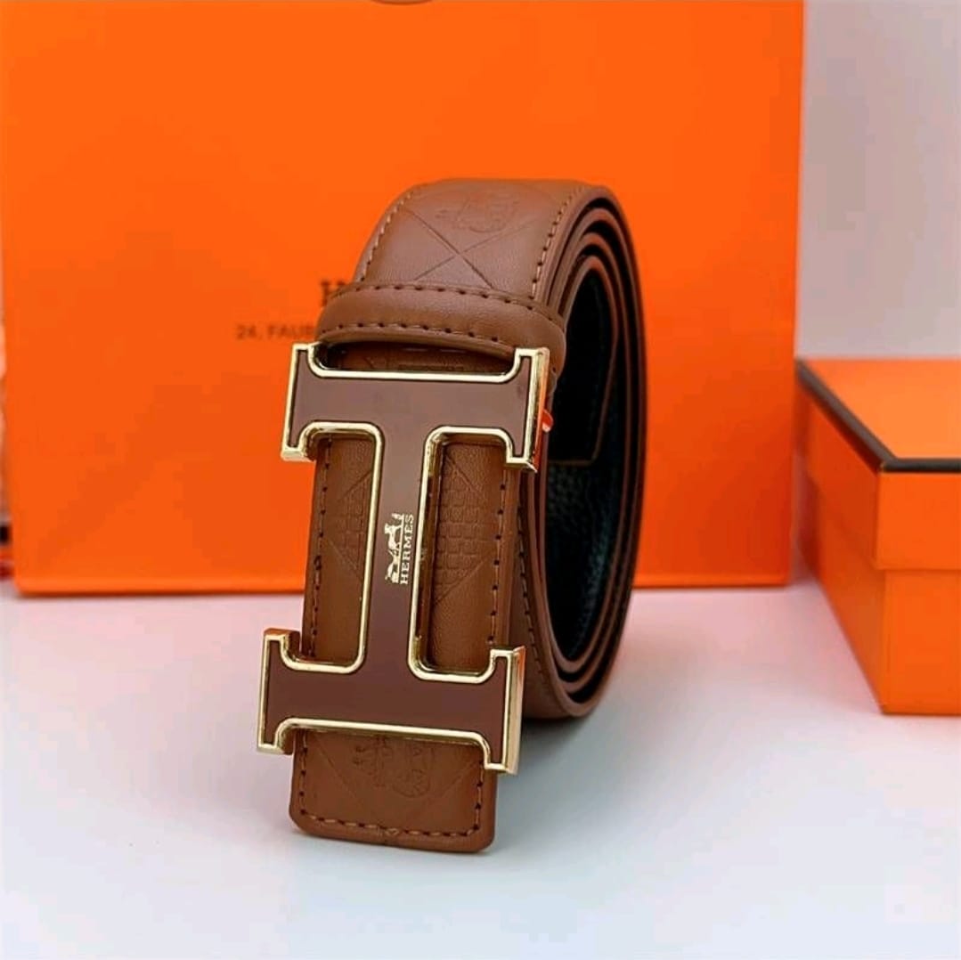 Ceinture Femme Élégante avec Boucle Dorée – Style Luxe & Intemporel – Cuir Végan Haute Qualité