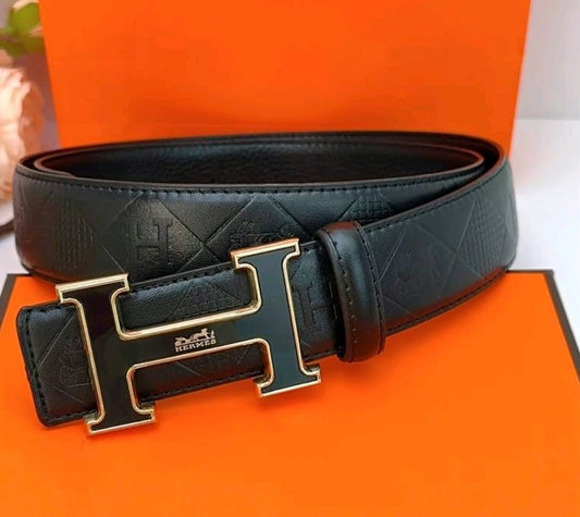 Ceinture Femme Élégante avec Boucle Dorée – Style Luxe & Intemporel – Cuir Végan Haute Qualité